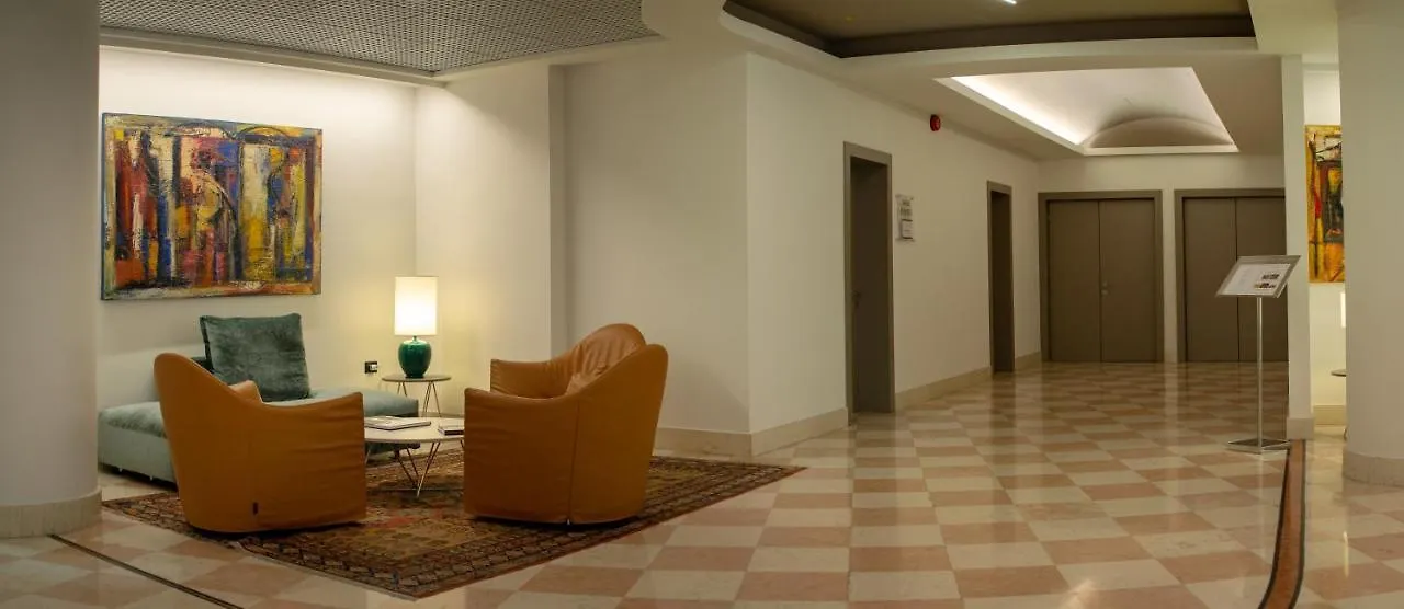 Hotel President Корреджио
